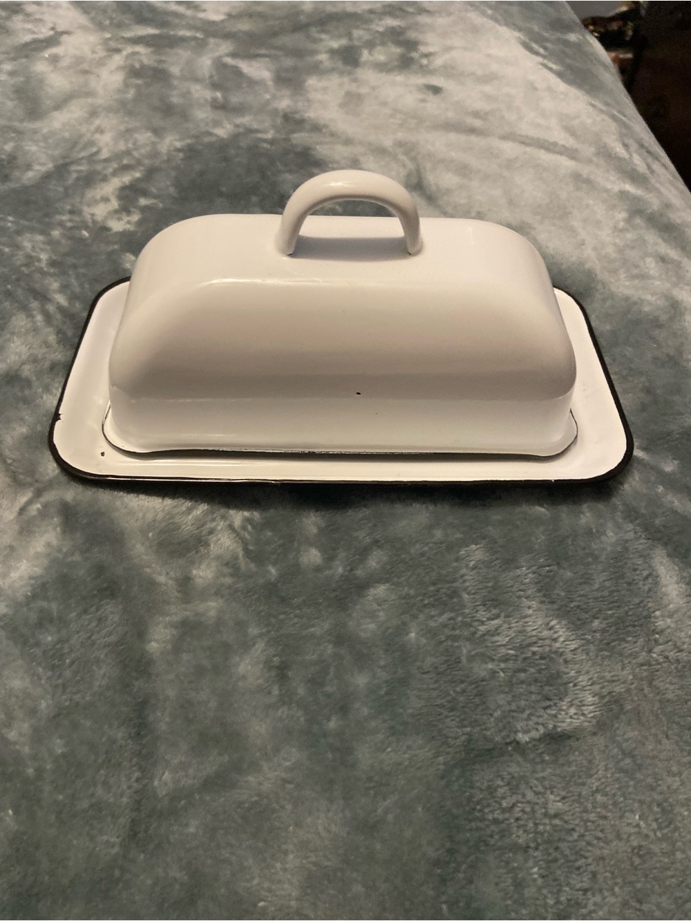 White Enamel Butter Dish with Lid - Classic Tabletop Serving